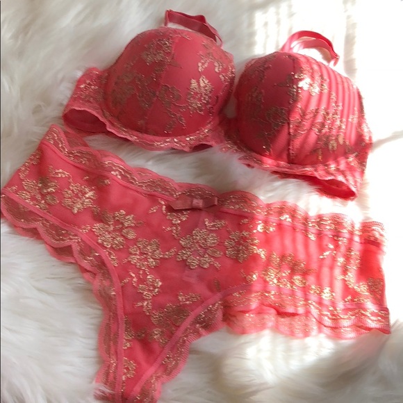 Victoria's Secret Other - Victoria’s Secret panty and bra set